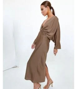 Pleated Long-Sleeved Loose-Fitting V-Neck Maxi Dress Wholesale Dresses SDV463837 -OTIS Clothing Shop 1bfef88d 8d41 4e8f 889d 3ebbaa162d1b 17857f1a24f064a8d9309b685d6e3ebb