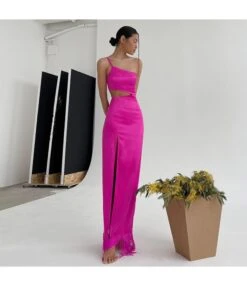 Solid Color One Shoulder Hollow Waist Tassel Sexy High Slit Party Sling Dress Wholesale Maxi Dresses N5323021500002 -OTIS Clothing Shop O1CN01mAZD7x2GztqofQsn7 2212501819087 0 cib